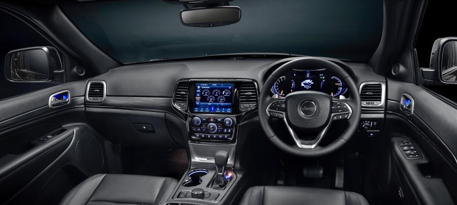 Торпедо Jeep Grand Cherokee S Limited 2019 года  (AU) (фото 6 из 6)